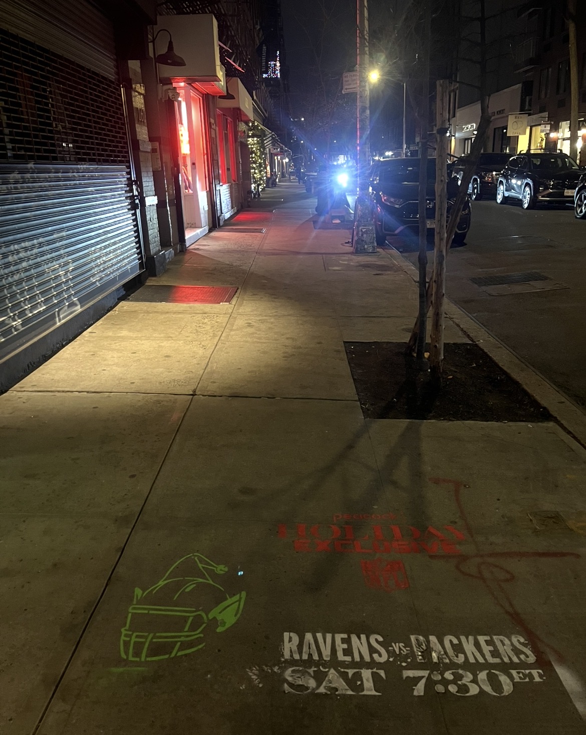 Mott St & E Houston St